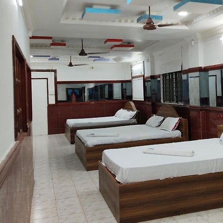 Gsd Inn Guest House Puducherry Zimmer foto